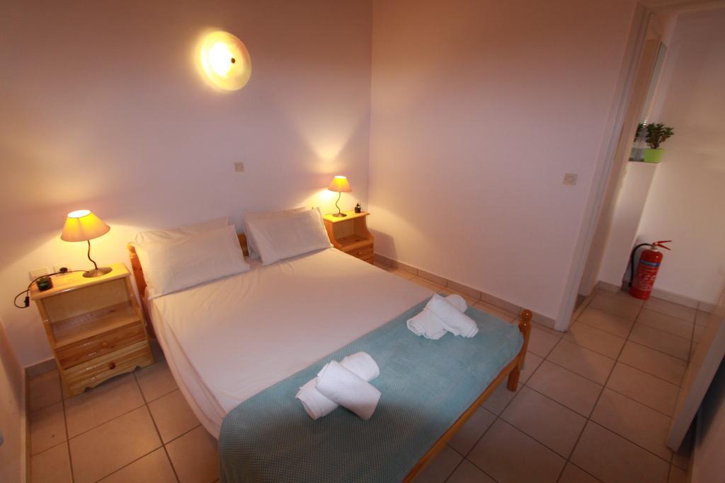 Corfu Glyfada Menigos Beach Apartments Bagian luar foto