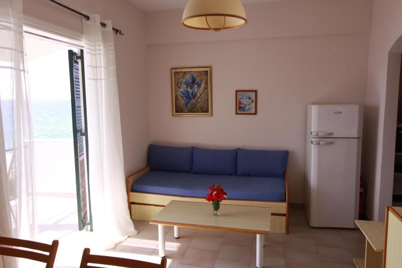 Corfu Glyfada Menigos Beach Apartments Bagian luar foto