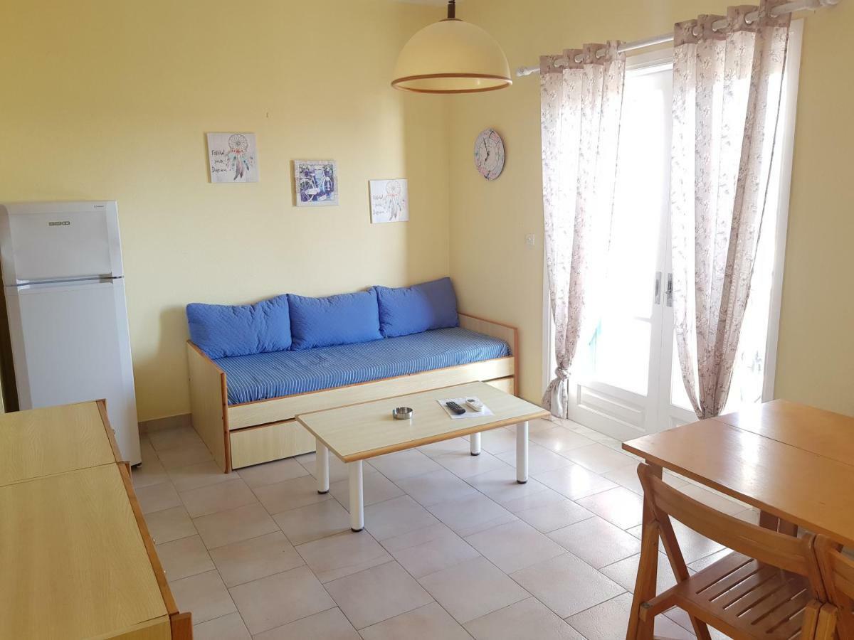 Corfu Glyfada Menigos Beach Apartments Bagian luar foto