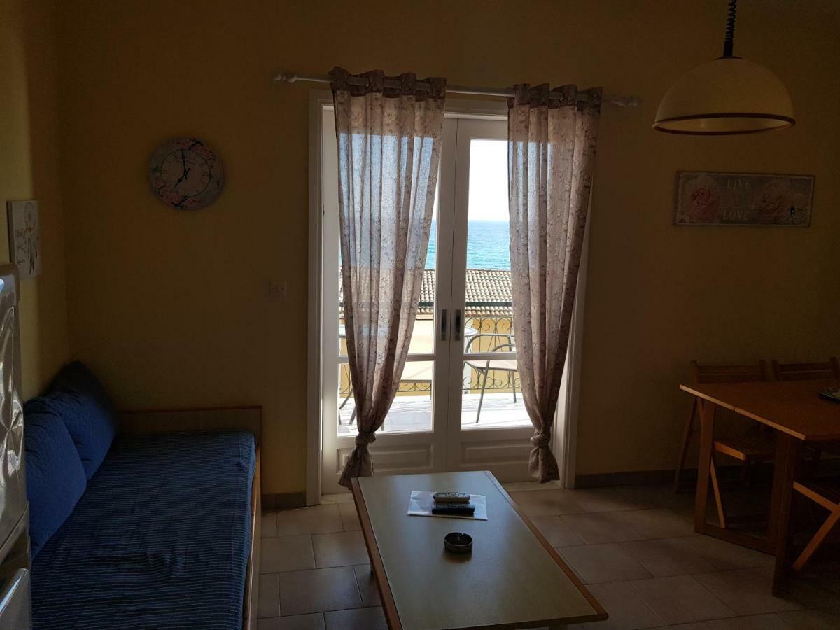 Corfu Glyfada Menigos Beach Apartments Bagian luar foto