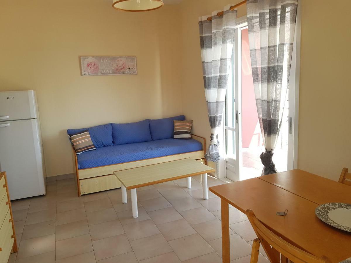 Corfu Glyfada Menigos Beach Apartments Bagian luar foto