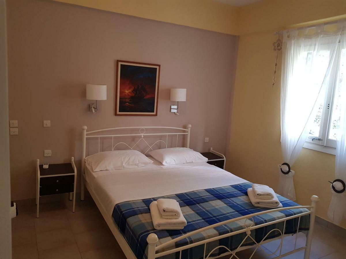 Corfu Glyfada Menigos Beach Apartments Bagian luar foto